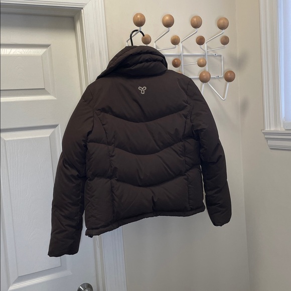 Aritzia - TNA - Bear Paw Classic Cropped Puffer Jacket Dark Brown S - Picture 7 of 12